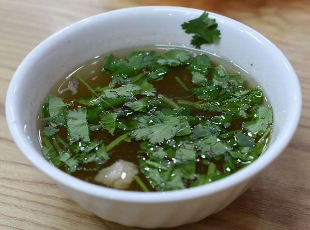 水盆羊肉的汤